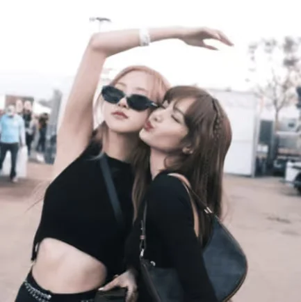 Chaelisa (BLACKPINK)