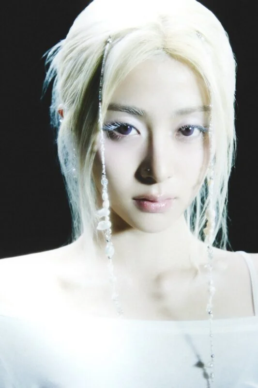 Huh Yunjin