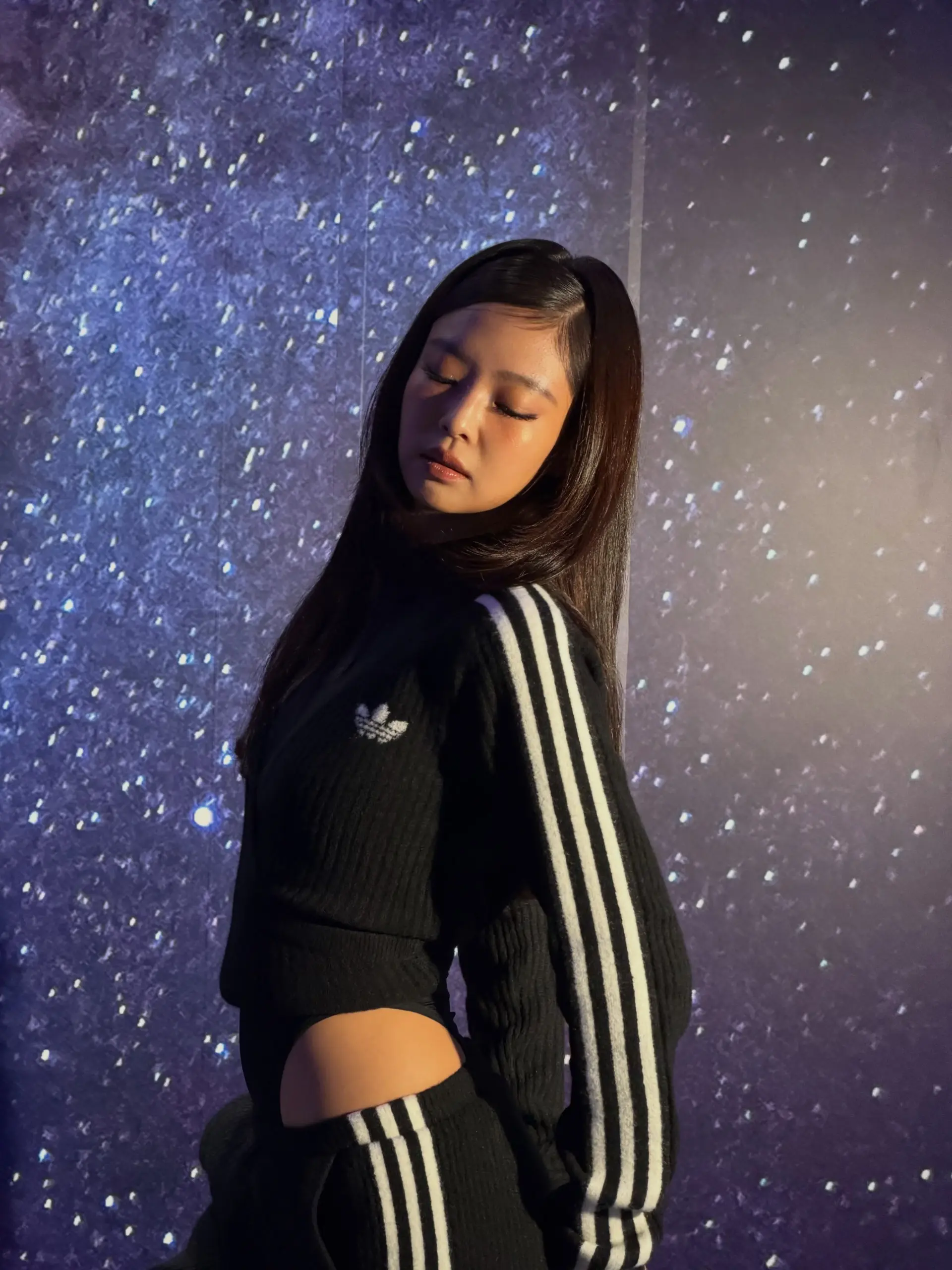 JENNIE
