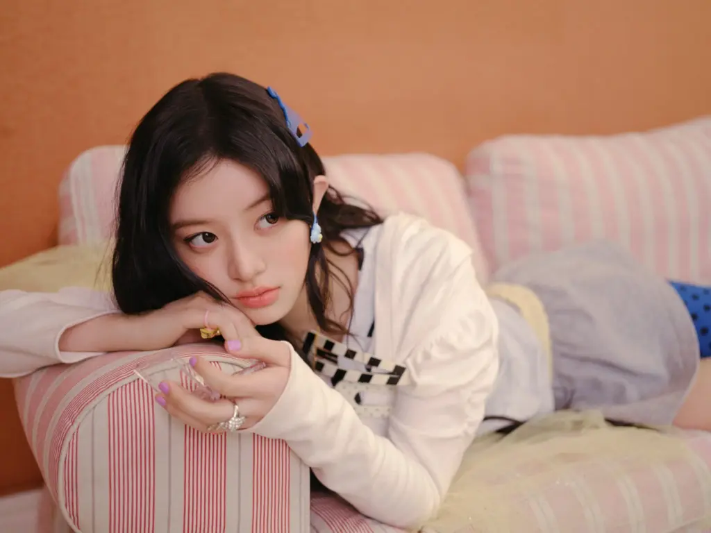 MINJU (ILLIT)