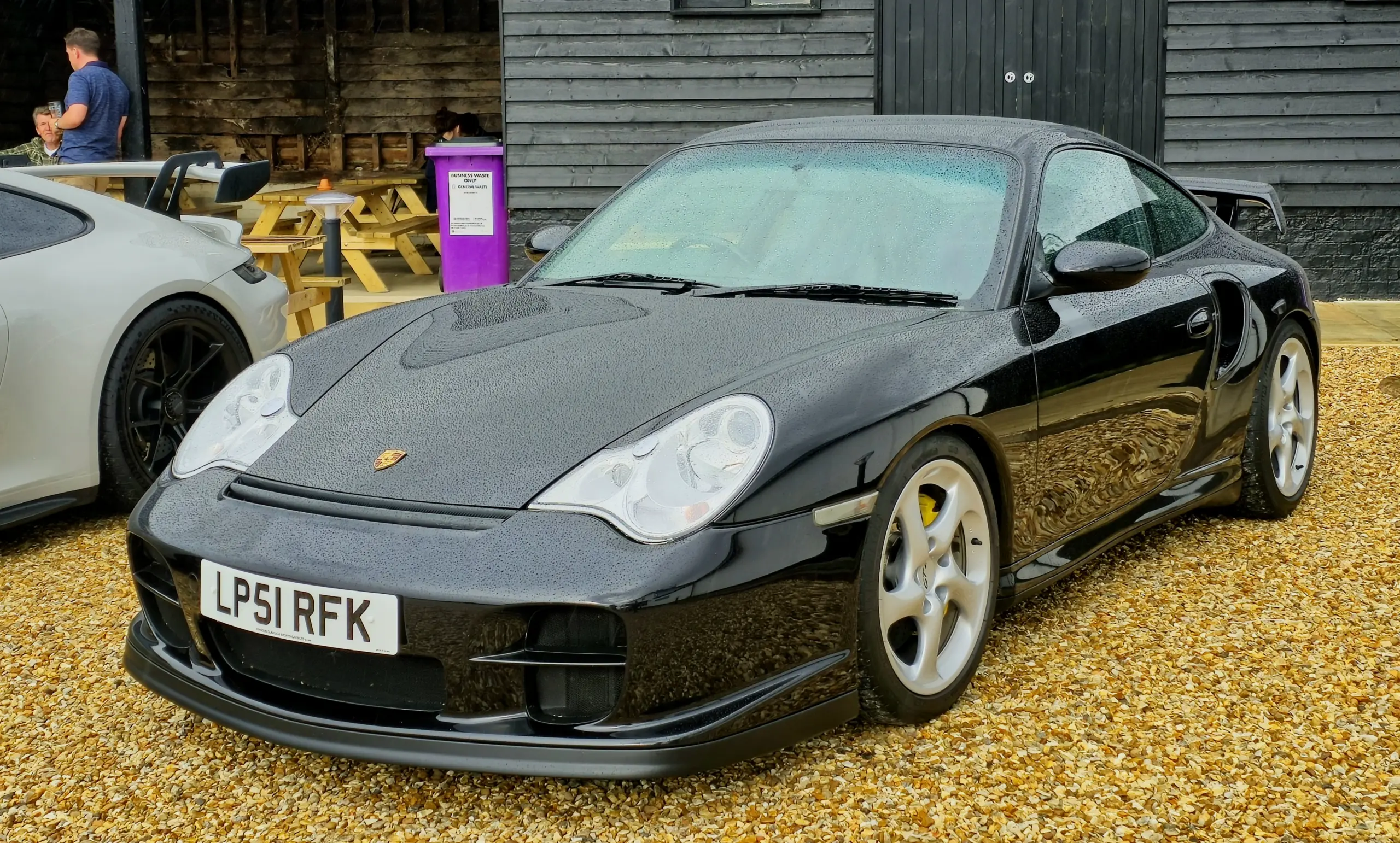 996
